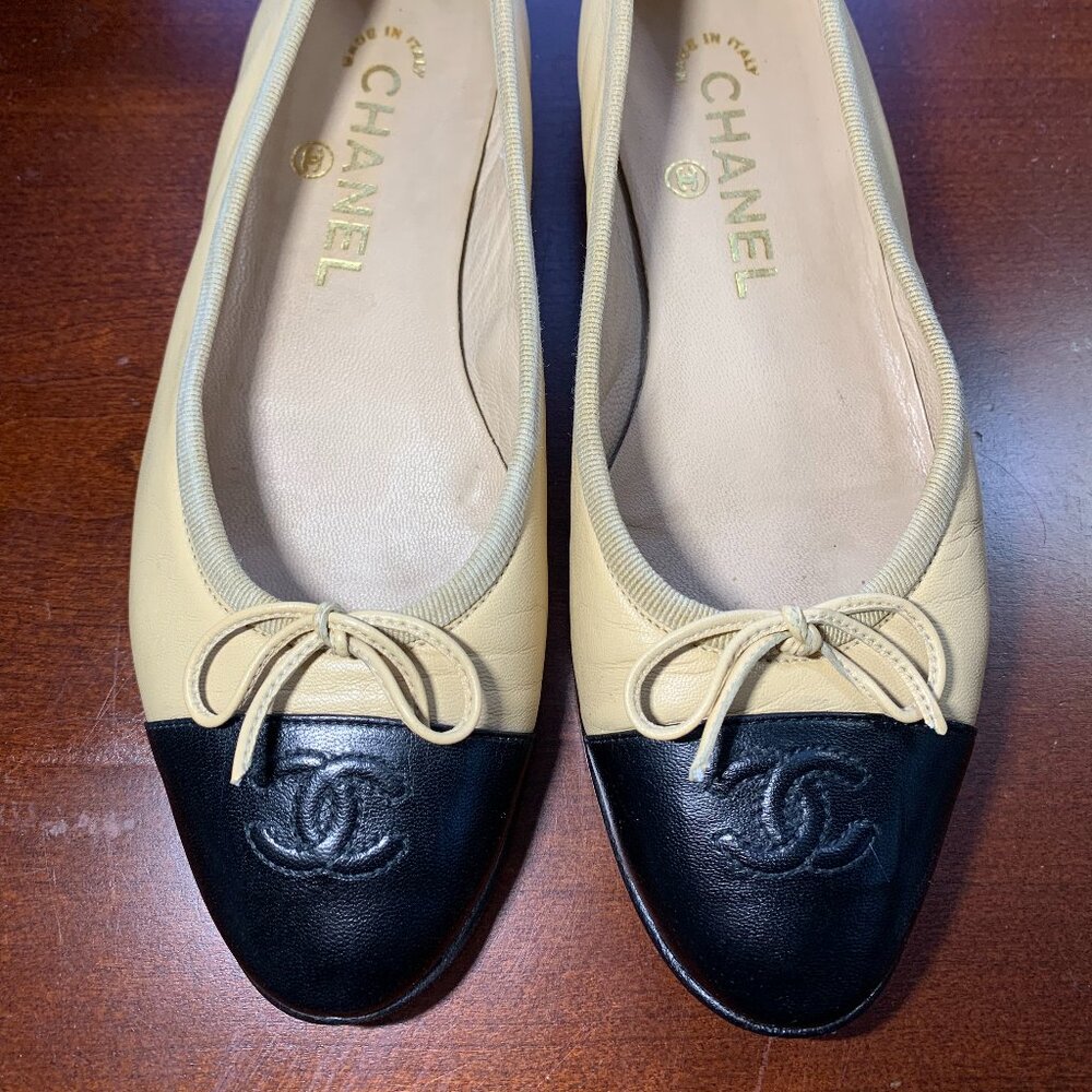 Authentic Chanel Lambskin Leather Ballet Flats Size 36 Two Tone Beige Black Tan - Picture 2 of 15